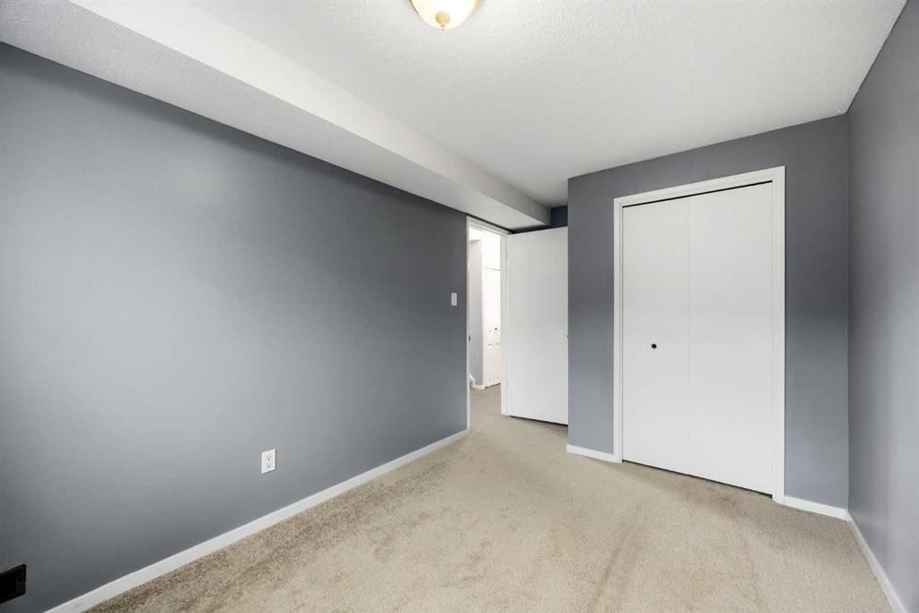 8A Arlington Bay Se, Calgary, AB