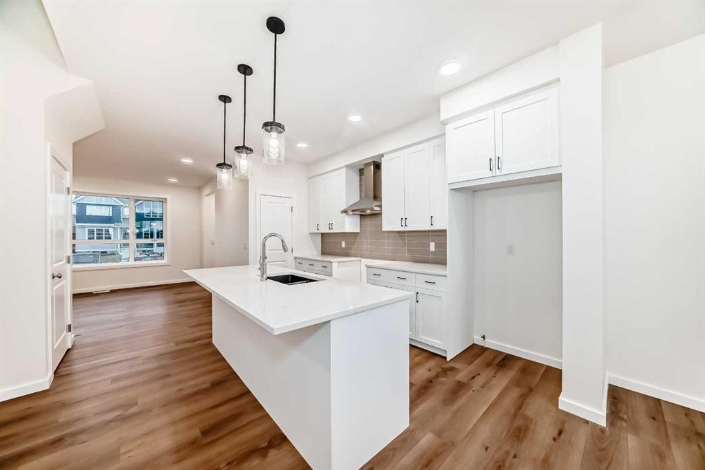12 Savanna Place Ne, Calgary, AB - Indoor Photo Showing Kitchen