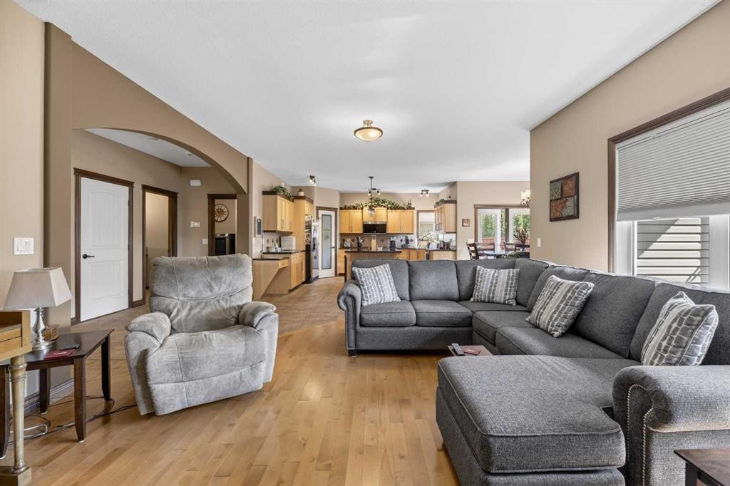 9 Vantage Crescent, Olds, AB