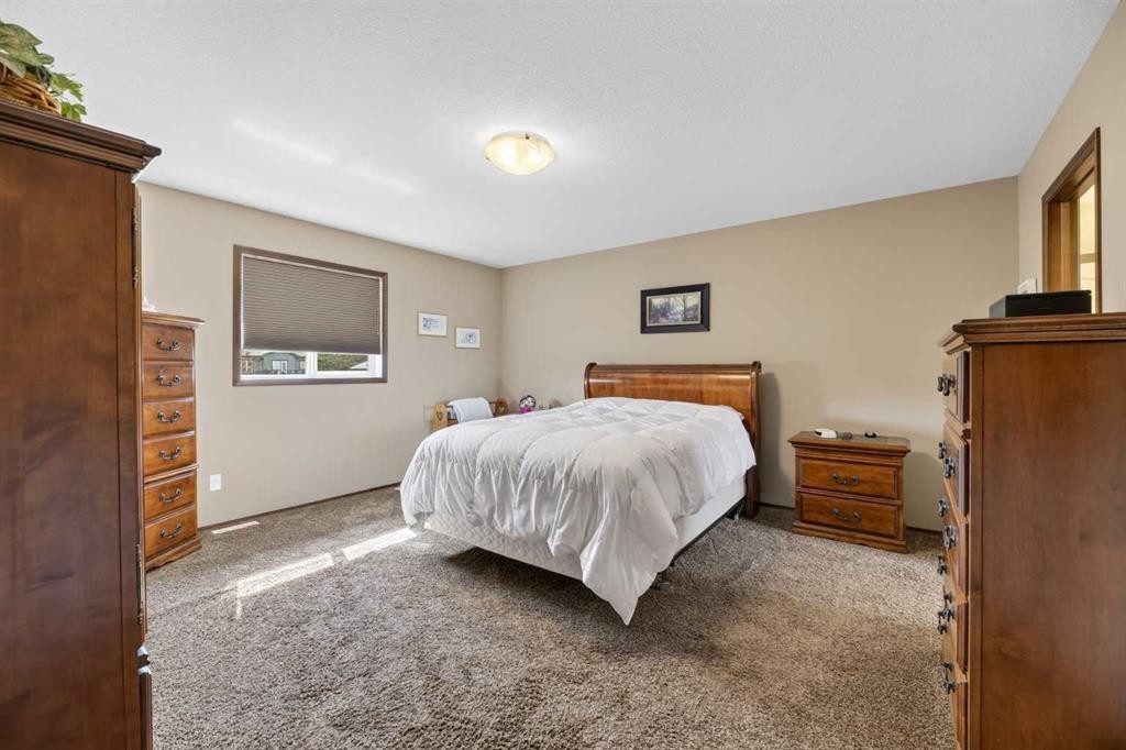 9 Vantage Crescent, Olds, AB