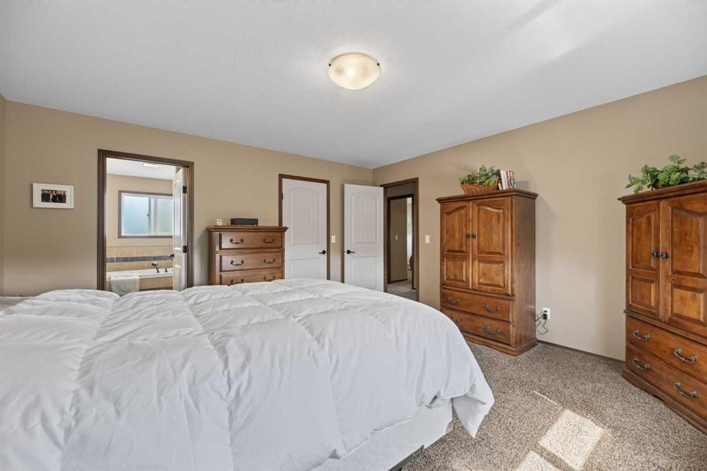 9 Vantage Crescent, Olds, AB