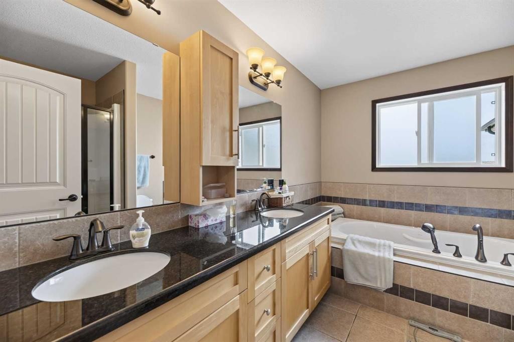 9 Vantage Crescent, Olds, AB