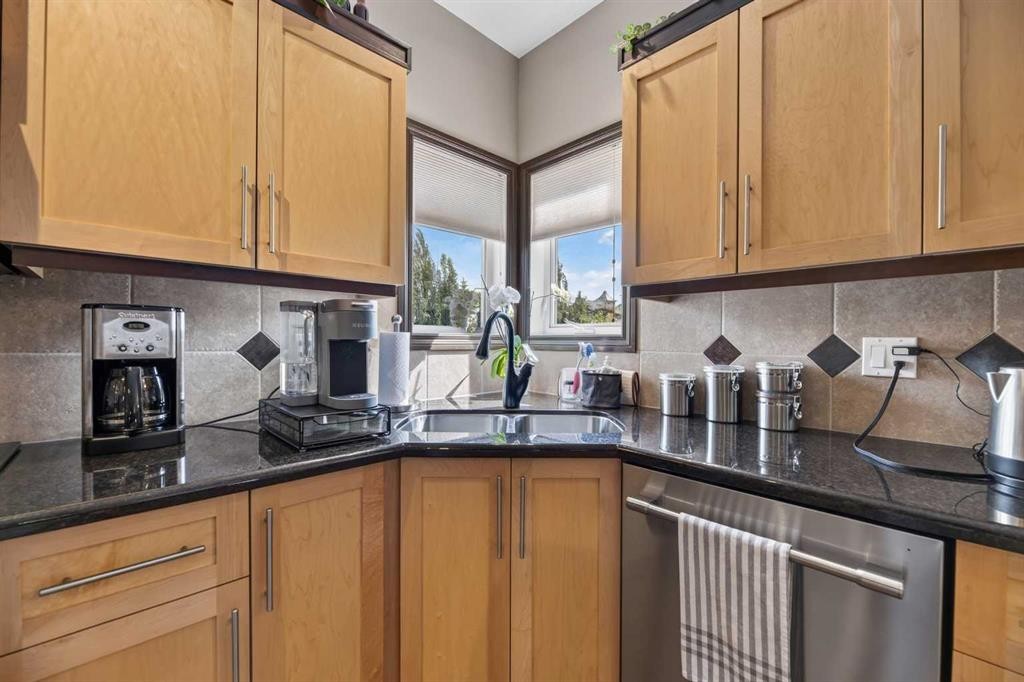 9 Vantage Crescent, Olds, AB
