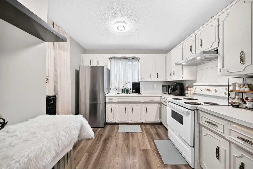 553 Macewan Drive Nw, Calgary, AB