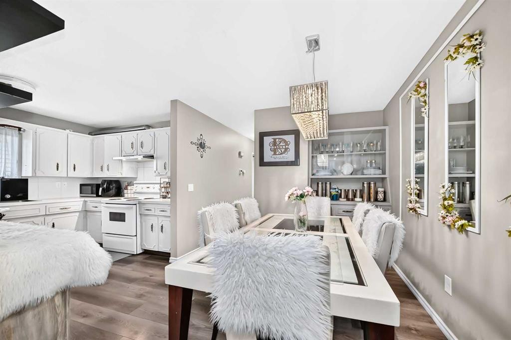 553 Macewan Drive Nw, Calgary, AB