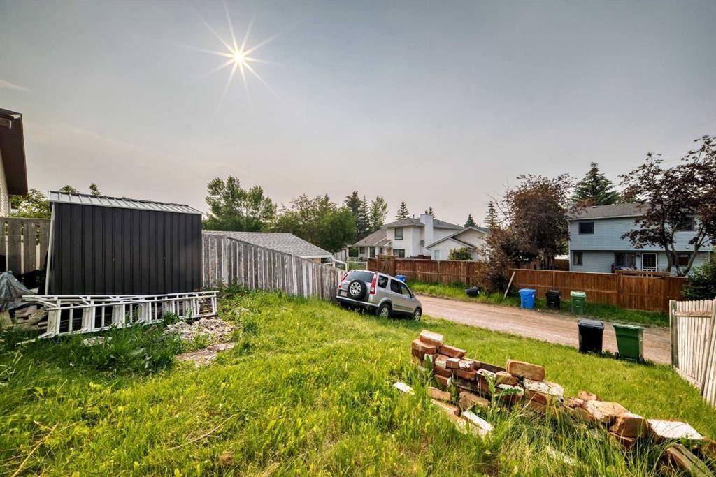 553 Macewan Drive Nw, Calgary, AB