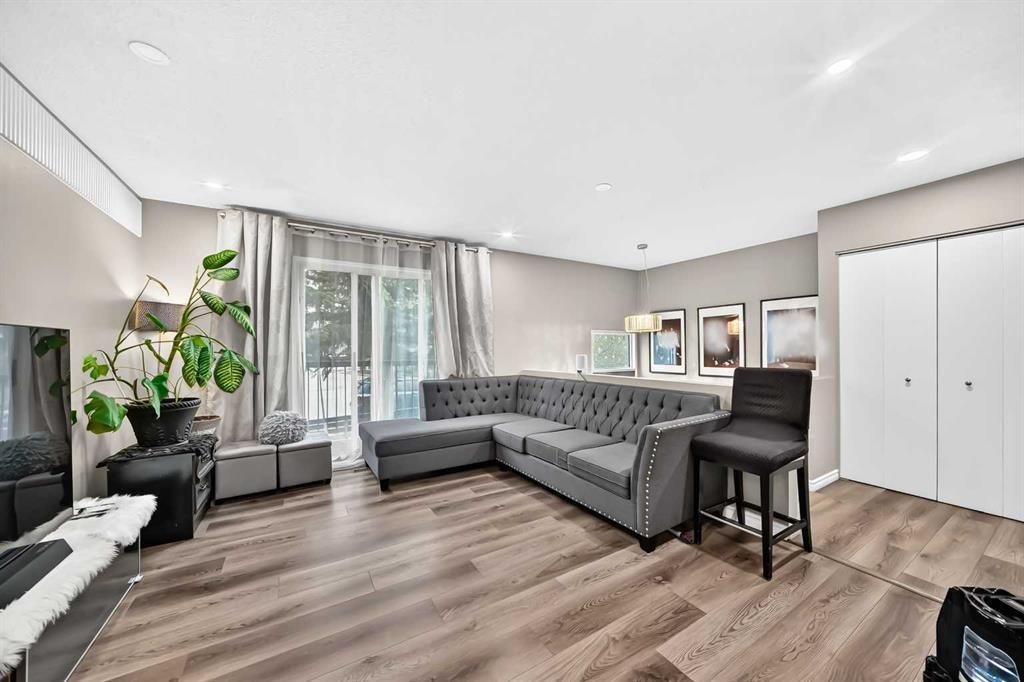 553 Macewan Drive Nw, Calgary, AB