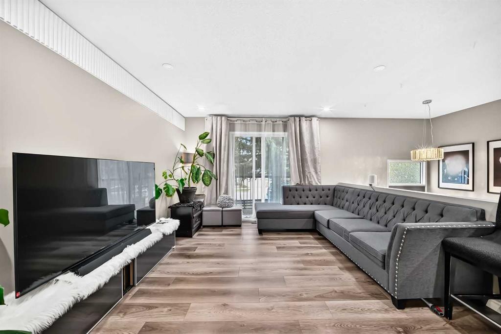 553 Macewan Drive Nw, Calgary, AB