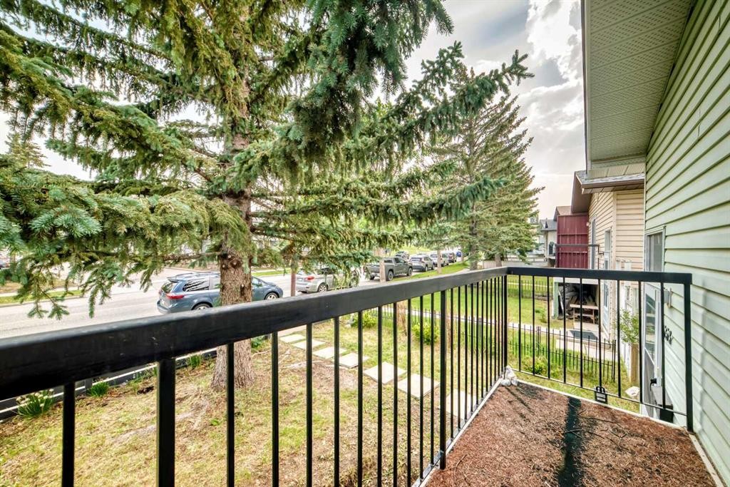 553 Macewan Drive Nw, Calgary, AB