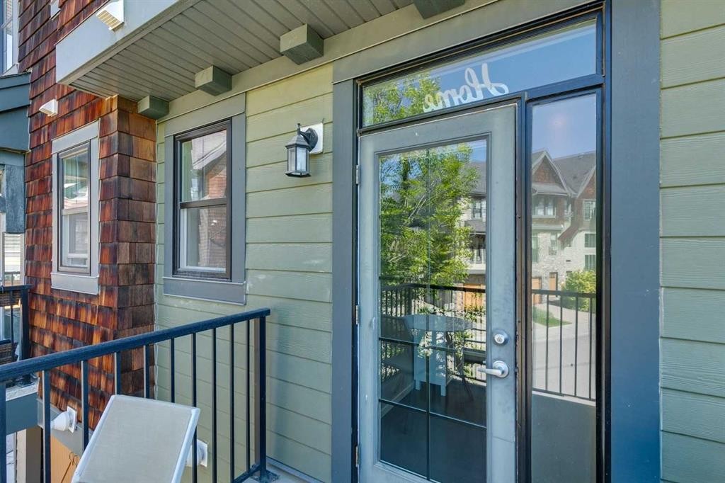 334 Ascot Circle Sw, Calgary, AB