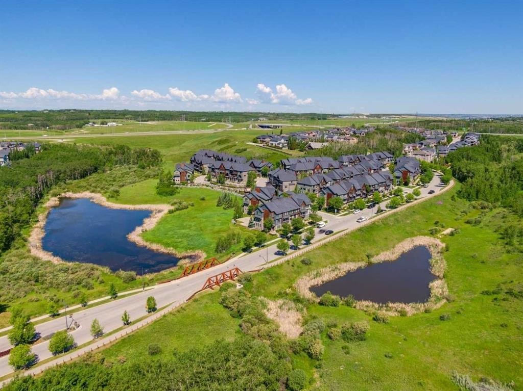 334 Ascot Circle Sw, Calgary, AB