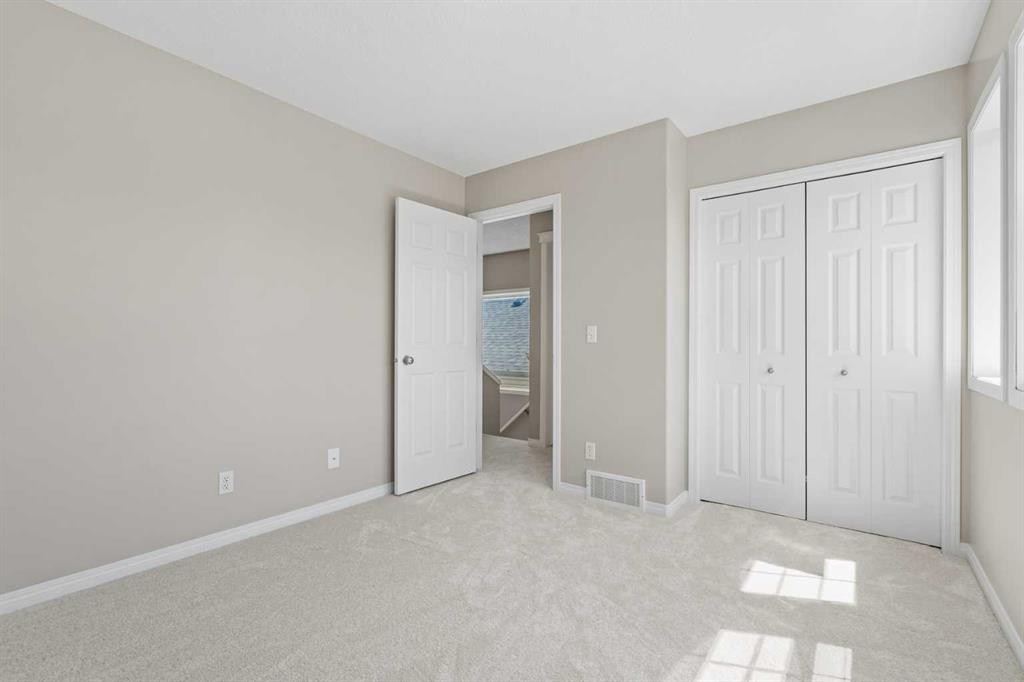28 Saddlebrook Gardens Ne, Calgary, AB - Indoor