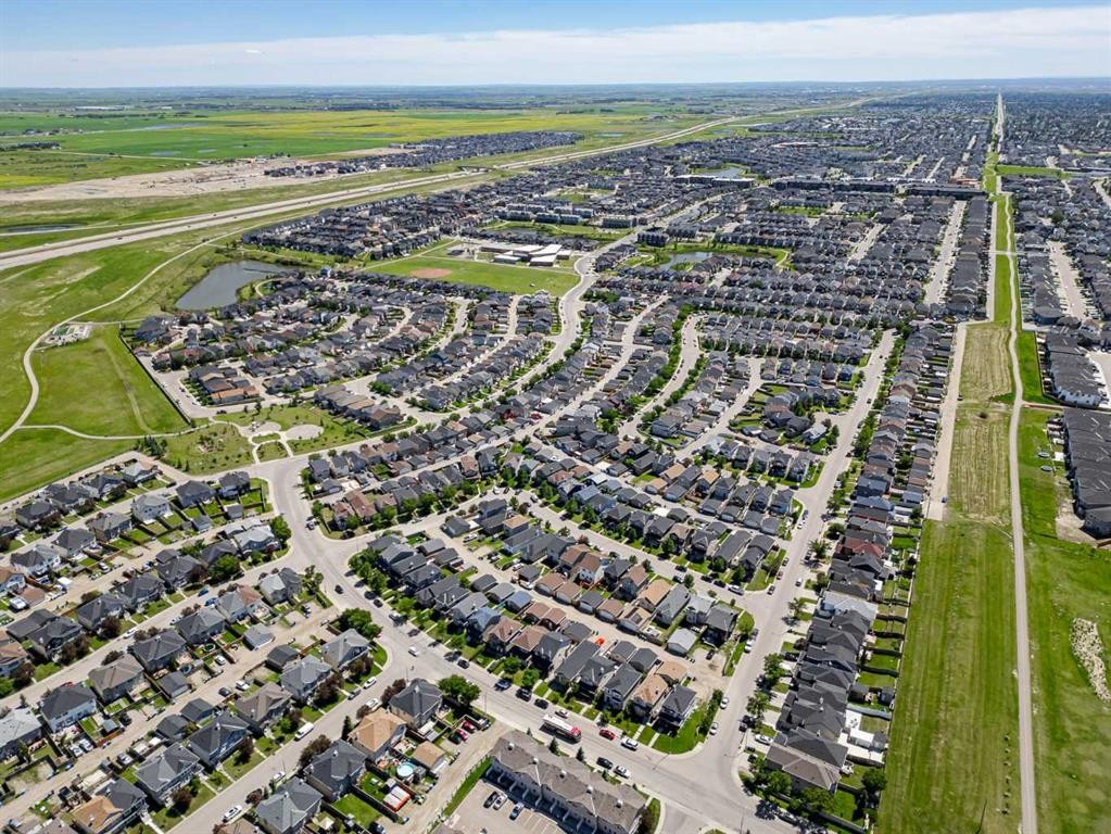 28 Saddlebrook Gardens Ne, Calgary, AB - Outdoor With View