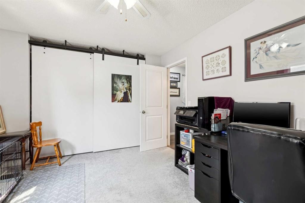 336 Coventry Close Ne, Calgary, AB - Indoor Photo Showing Office