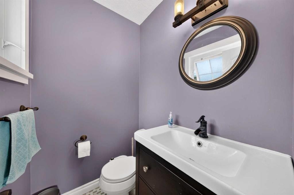 4819 Vanguard Road Nw, Calgary, AB