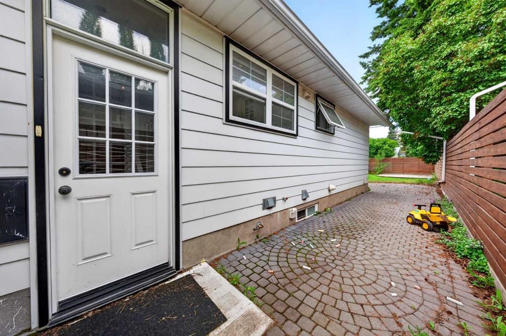 4819 Vanguard Road Nw, Calgary, AB