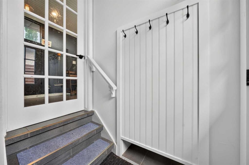 4819 Vanguard Road Nw, Calgary, AB