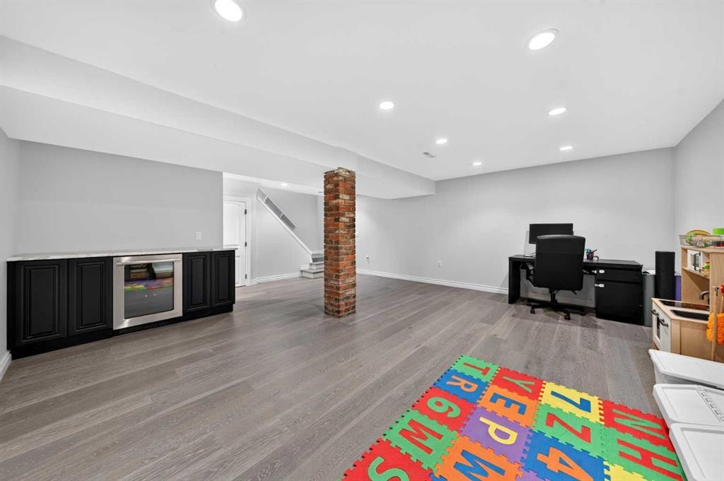4819 Vanguard Road Nw, Calgary, AB
