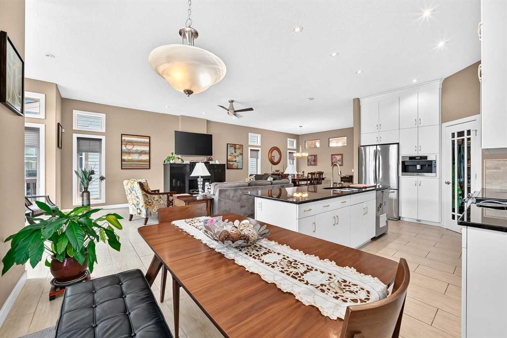 116 Bridle Estates Road Sw, Calgary, AB
