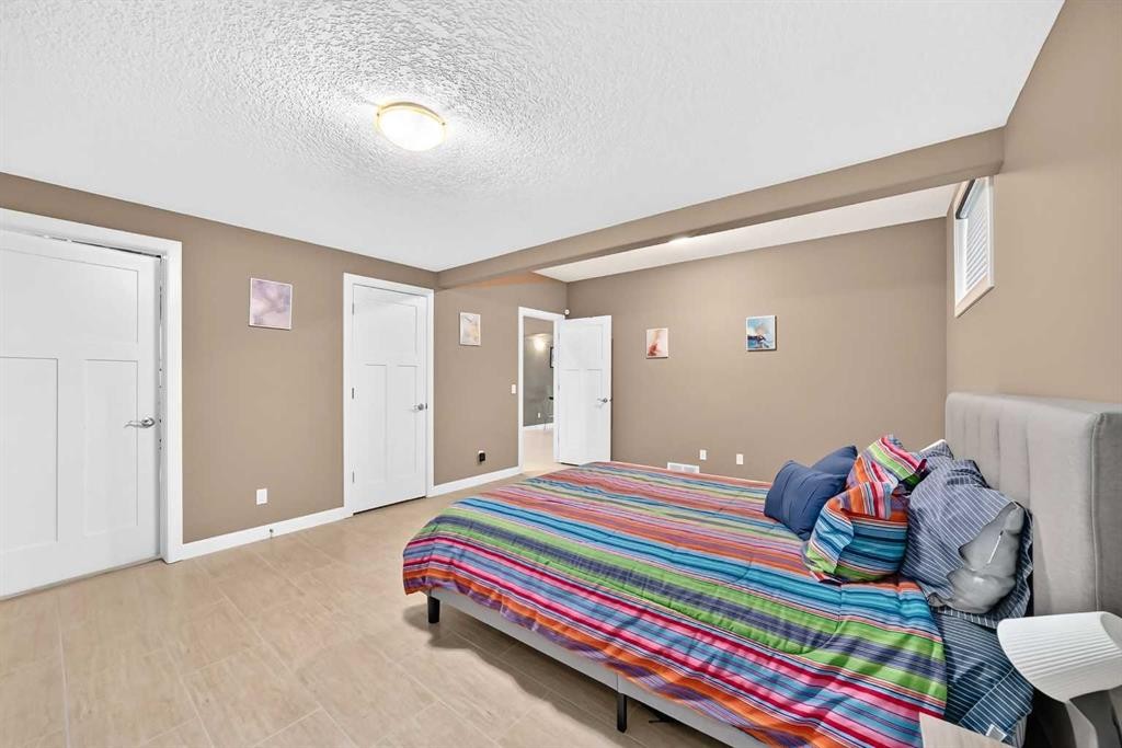 116 Bridle Estates Road Sw, Calgary, AB