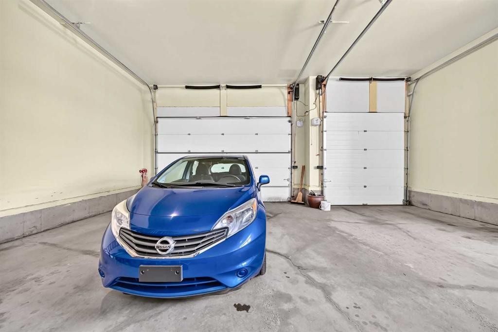 116 Bridle Estates Road Sw, Calgary, AB