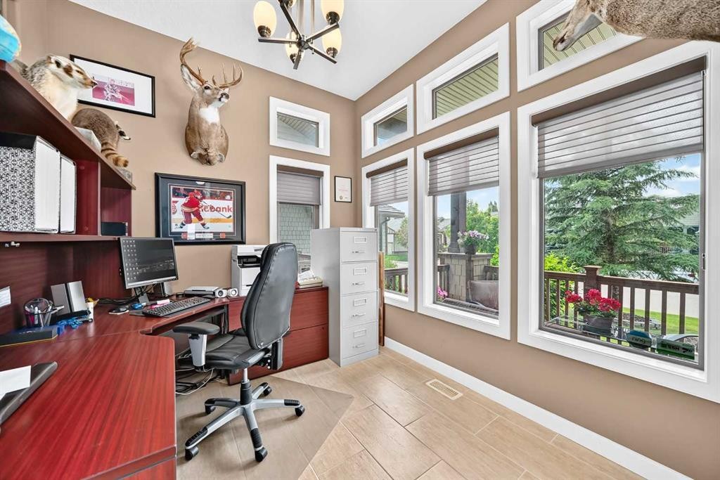 116 Bridle Estates Road Sw, Calgary, AB
