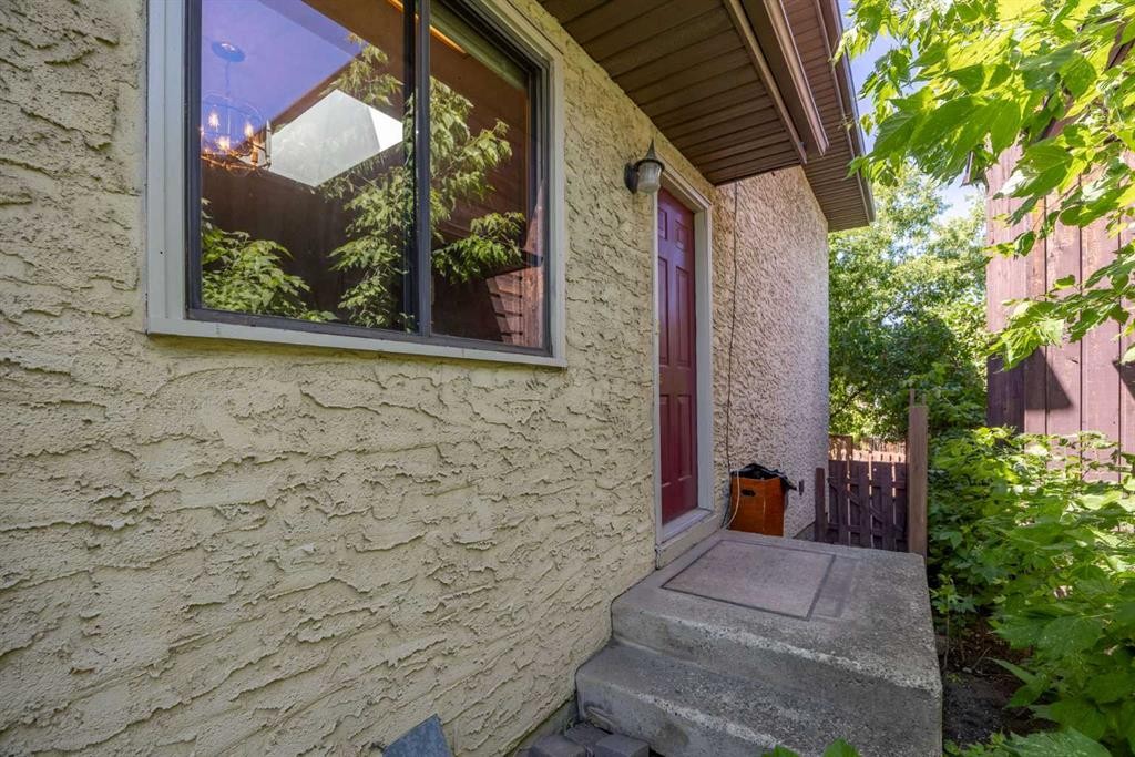80 Macewan Drive Nw, Calgary, AB