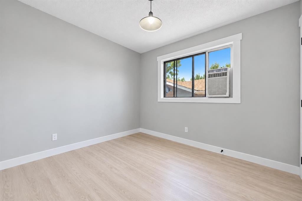 55 Sunbank Road Se, Calgary, AB