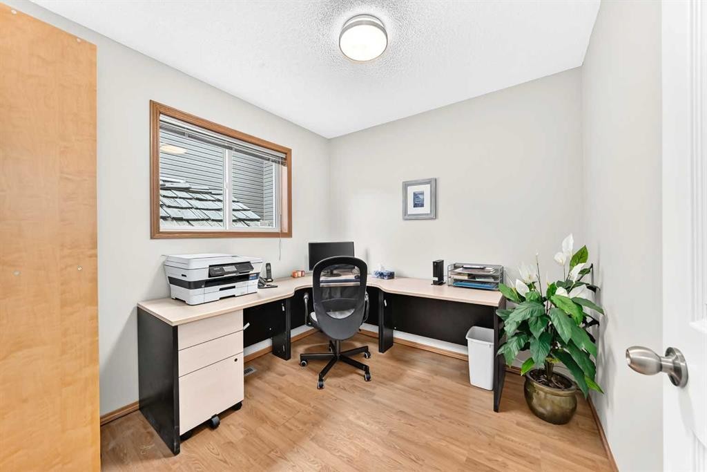 383 Edgebrook Rise Nw, Calgary, AB