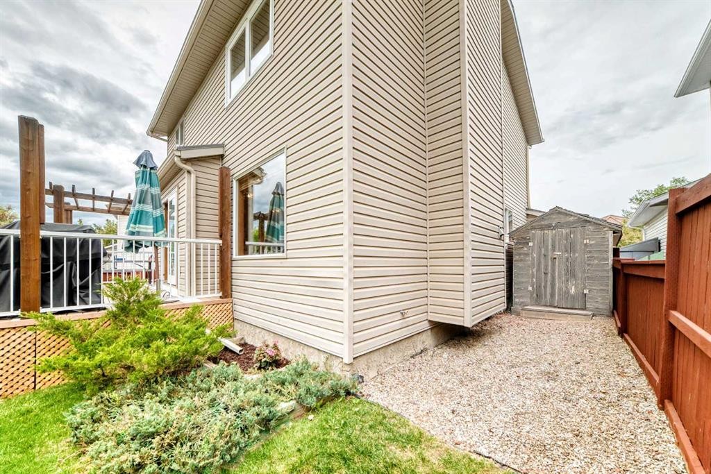 383 Edgebrook Rise Nw, Calgary, AB