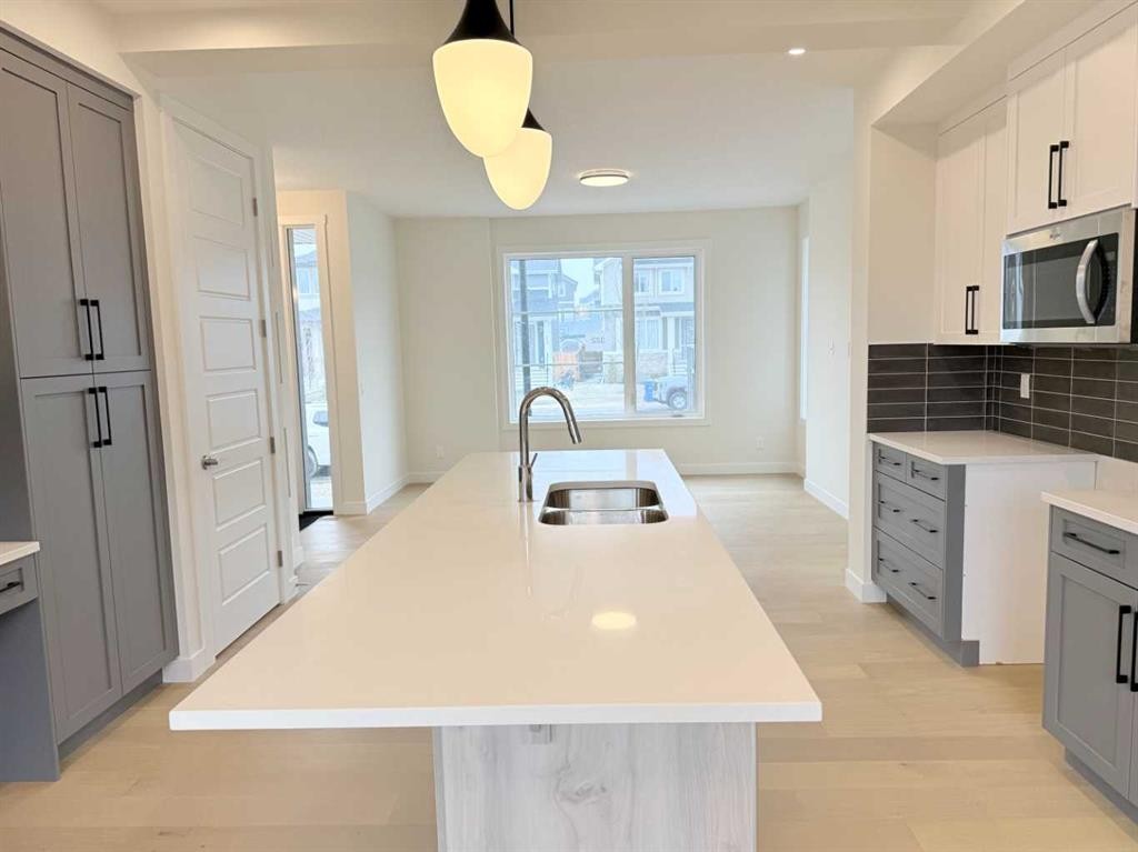 322 Sundown Road, Cochrane, AB