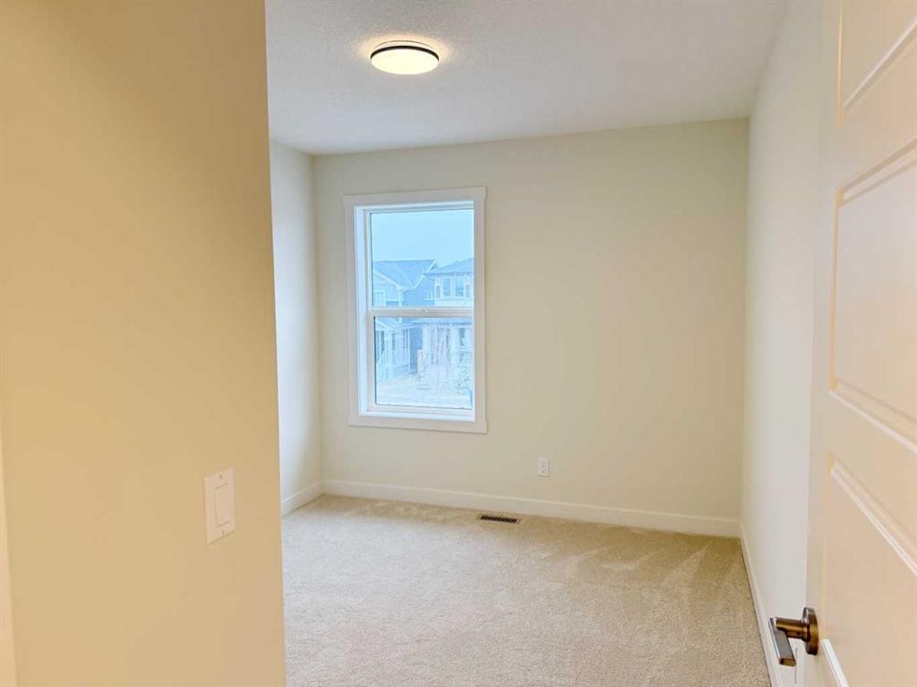 322 Sundown Road, Cochrane, AB
