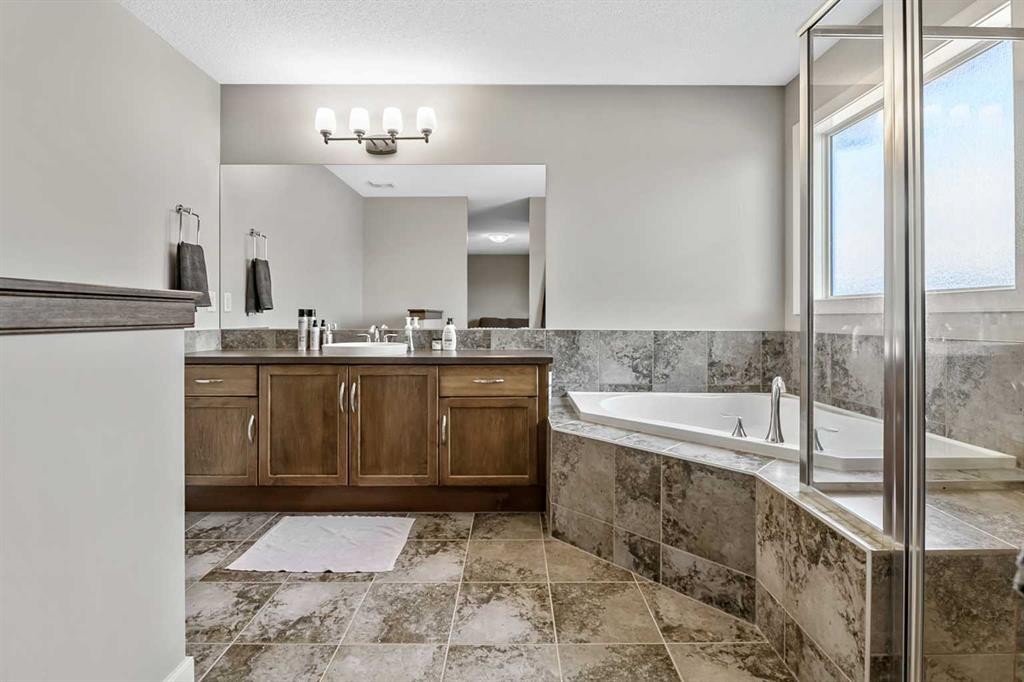 78 Cranberry Avenue Se, Calgary, AB