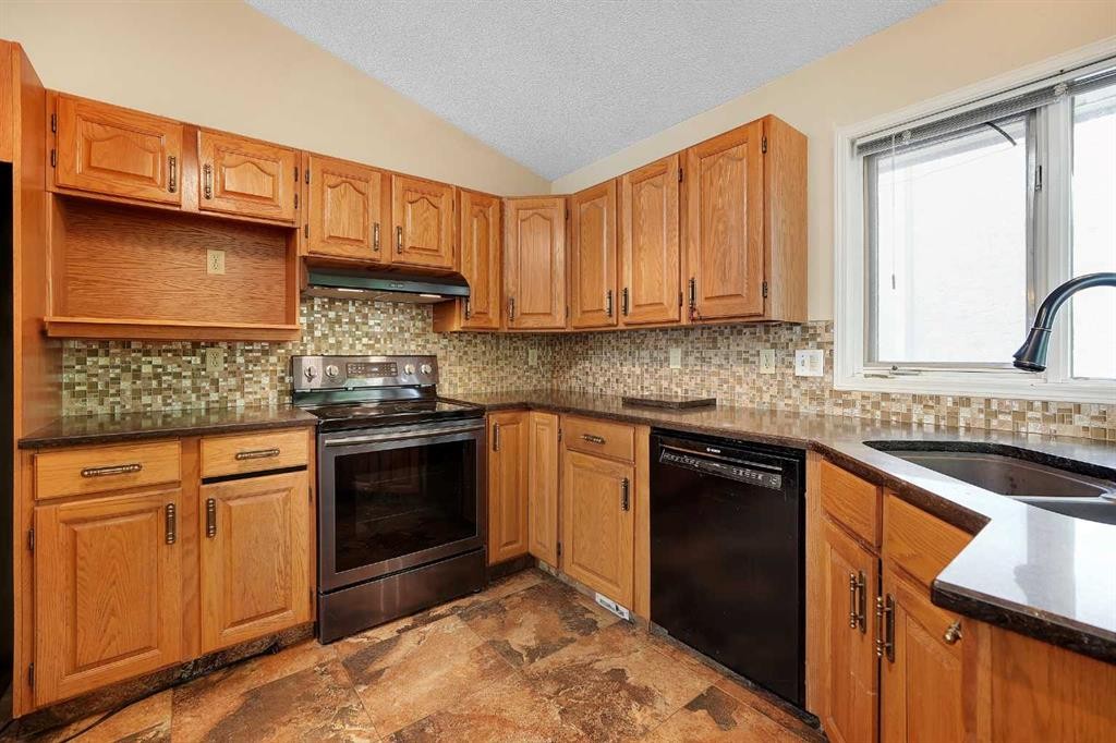23 Edelweiss Drive Nw, Calgary, AB