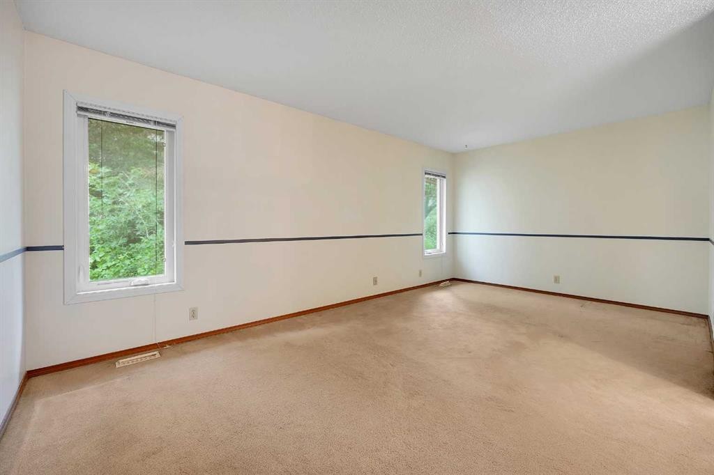 23 Edelweiss Drive Nw, Calgary, AB