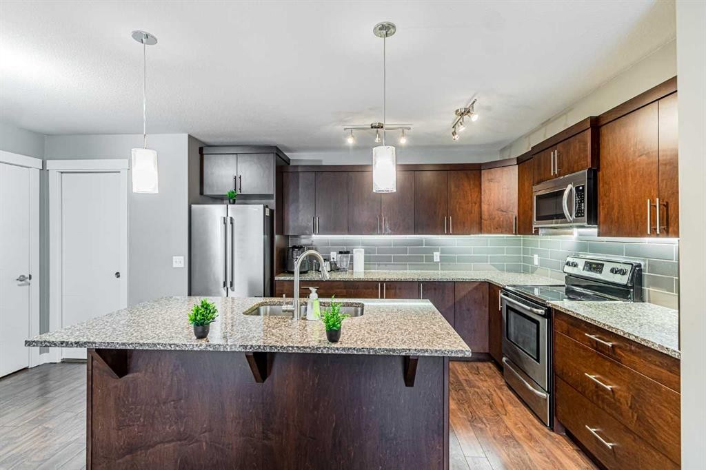 535 Redstone View Ne, Calgary, AB