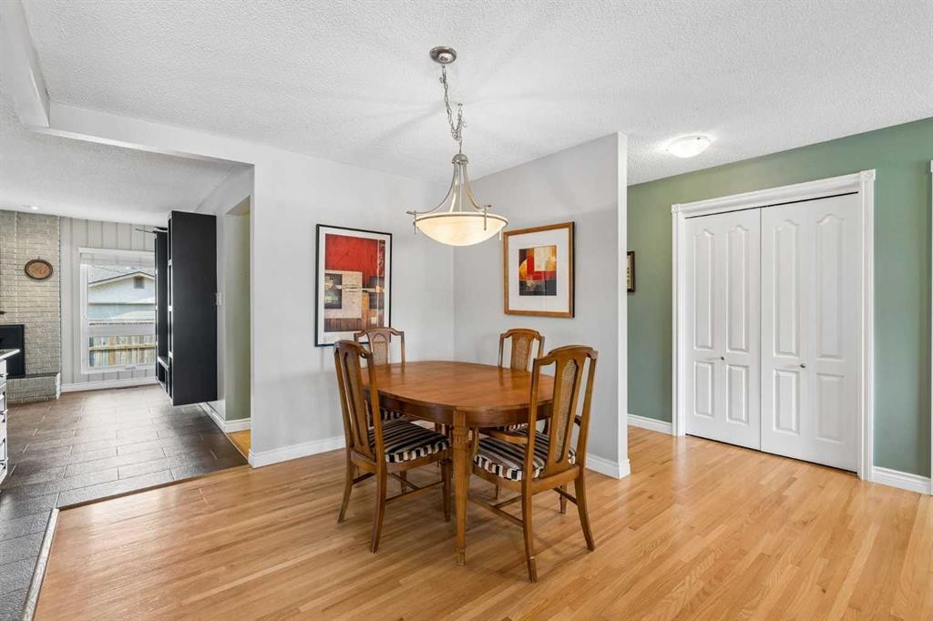 856 Lake Twintree Crescent Se, Calgary, AB