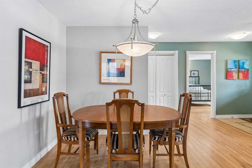 856 Lake Twintree Crescent Se, Calgary, AB