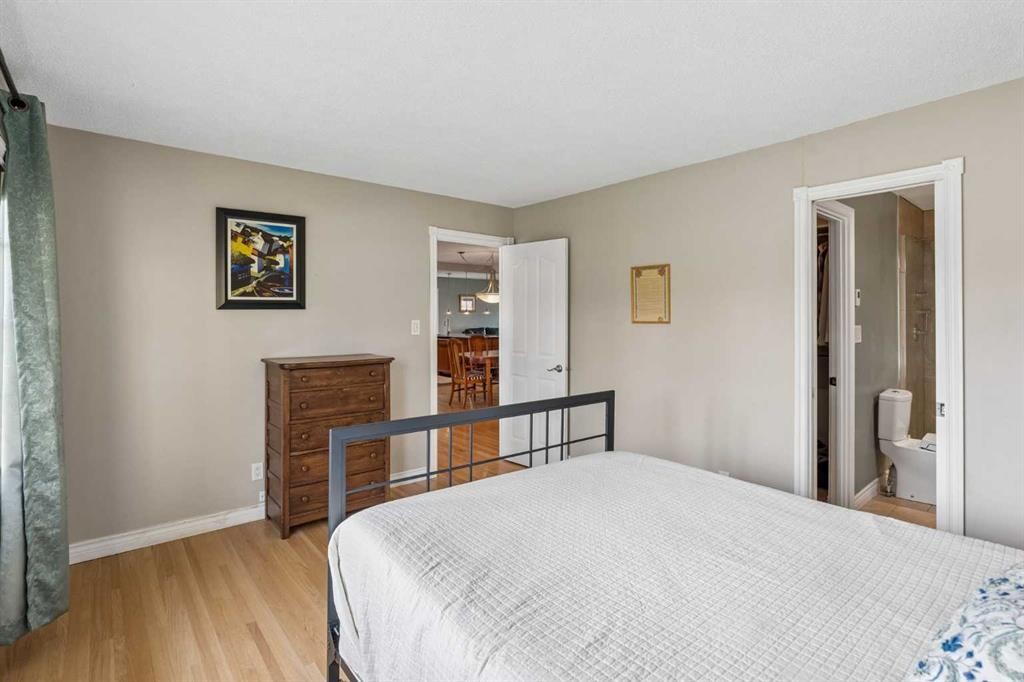 856 Lake Twintree Crescent Se, Calgary, AB