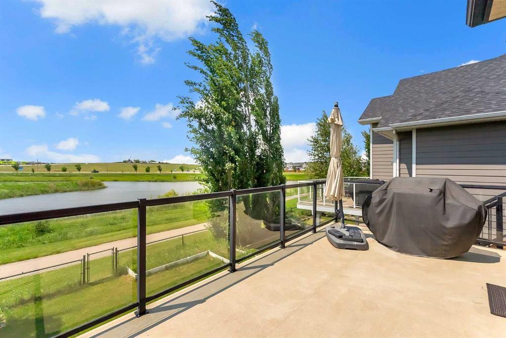 212 Springmere Road, Chestermere, AB