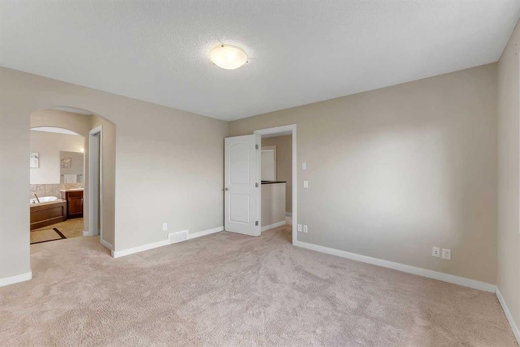212 Springmere Road, Chestermere, AB