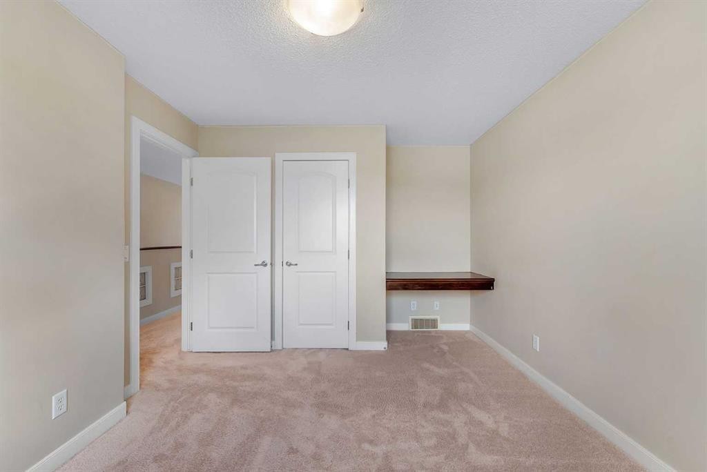 212 Springmere Road, Chestermere, AB
