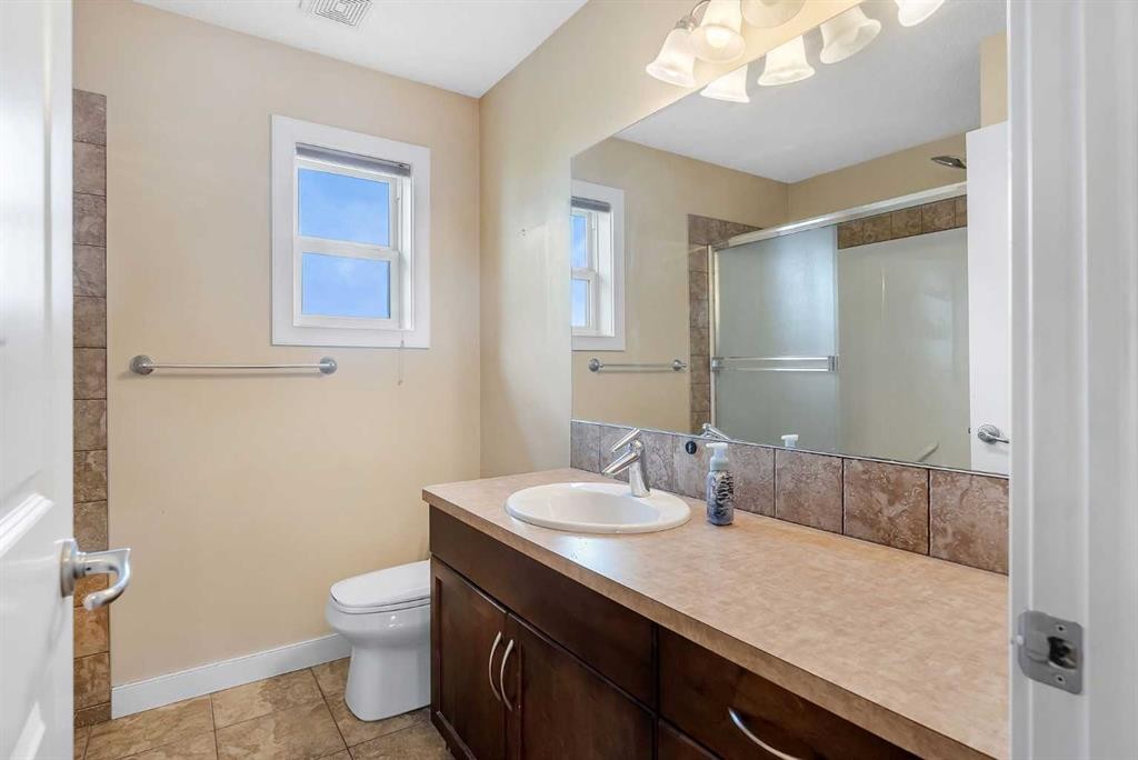 212 Springmere Road, Chestermere, AB