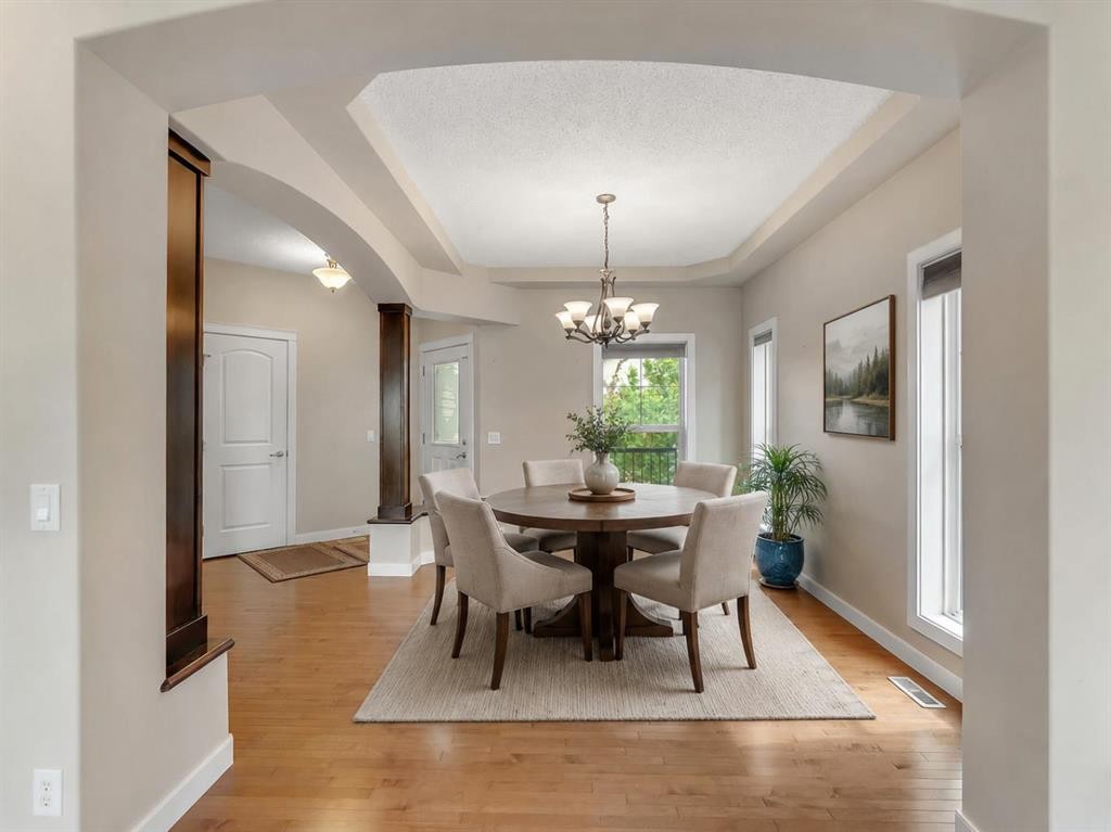 212 Springmere Road, Chestermere, AB