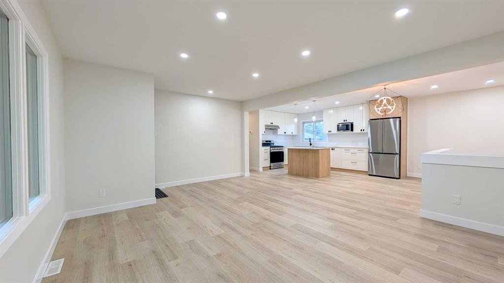 44 Fairview Crescent Se, Calgary, AB - Indoor