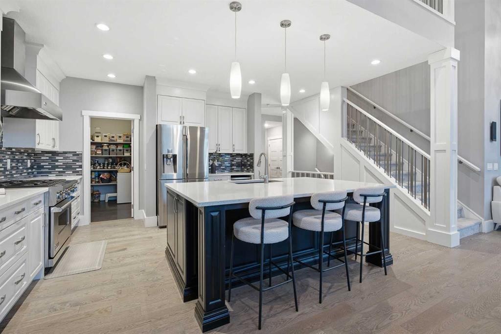 201 Stonemere Bay, Chestermere, AB