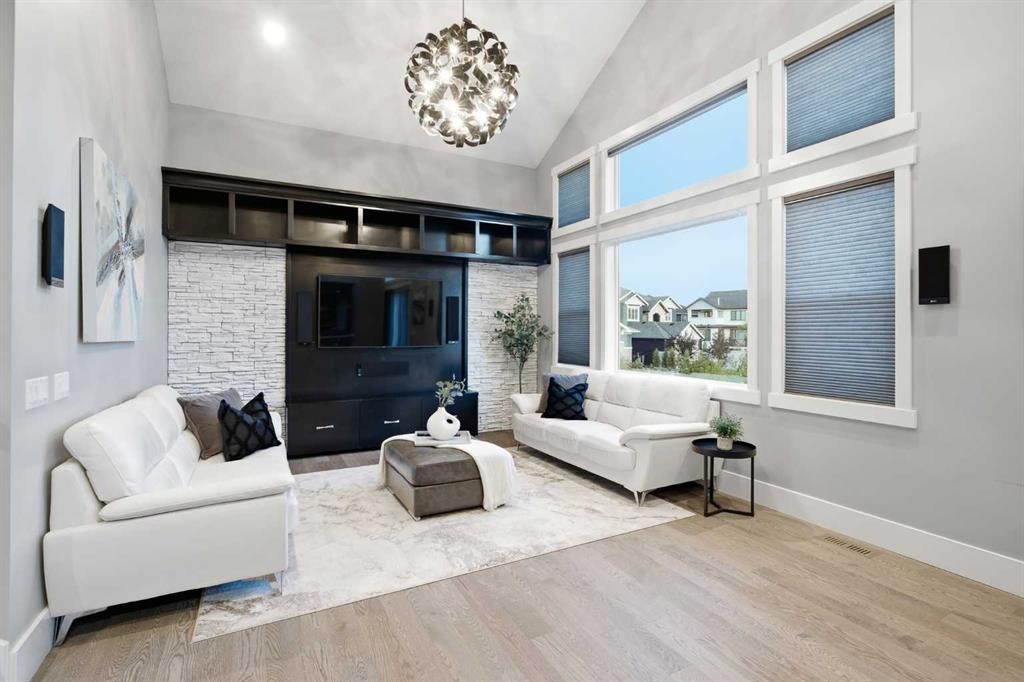 201 Stonemere Bay, Chestermere, AB