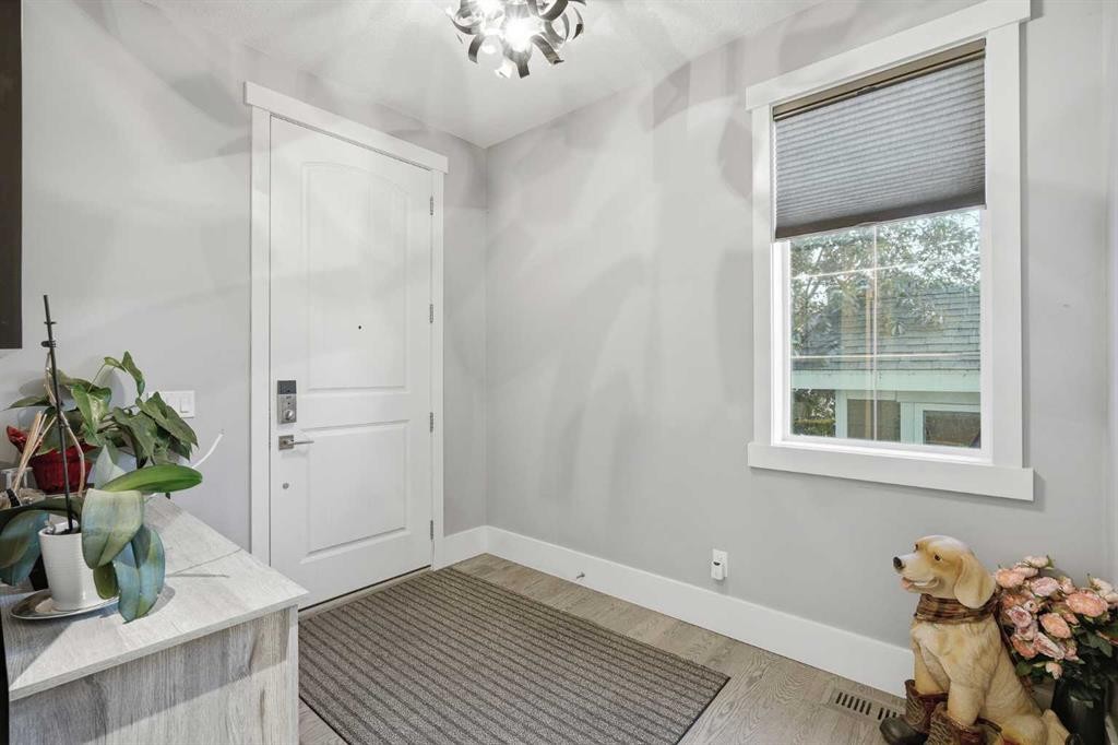 201 Stonemere Bay, Chestermere, AB