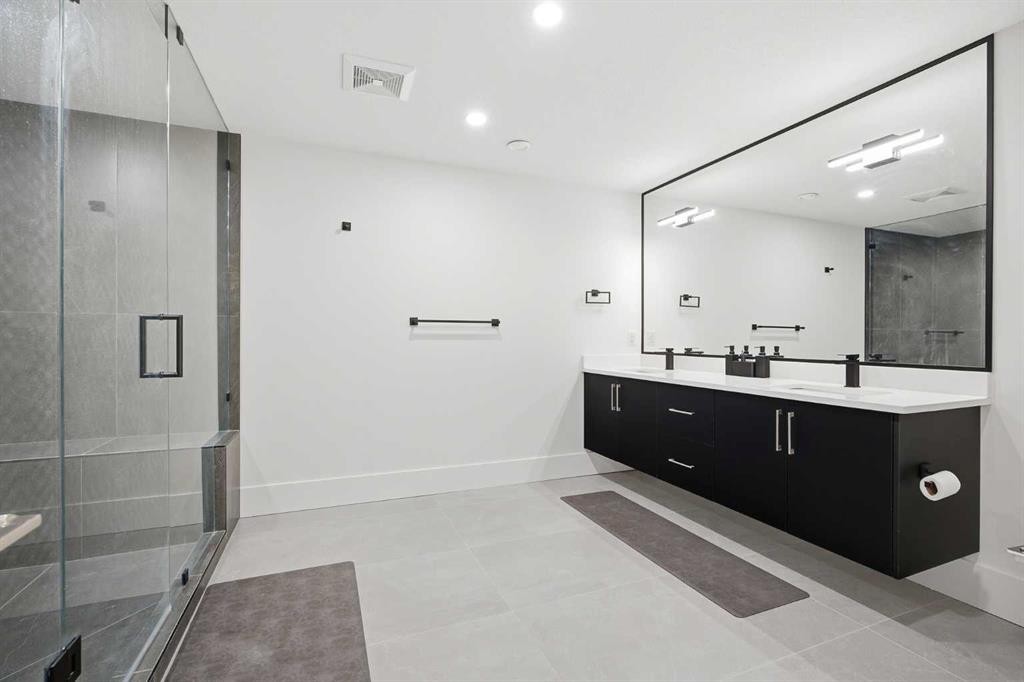 201 Stonemere Bay, Chestermere, AB