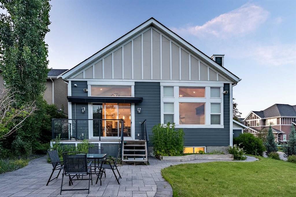201 Stonemere Bay, Chestermere, AB